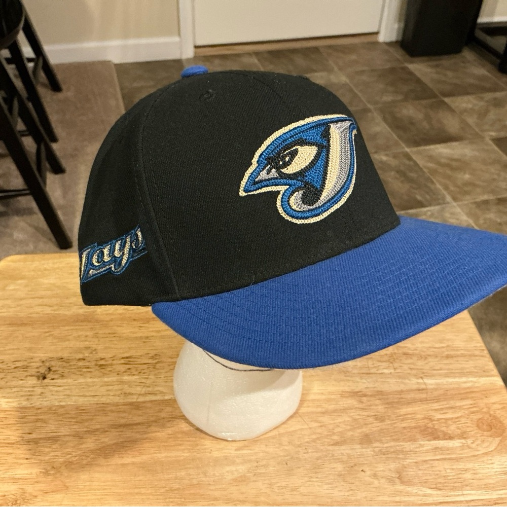 Mitchell & Ness Cooperstown Collection Black/Blue Toronto Blue Jays Snapback Hat
